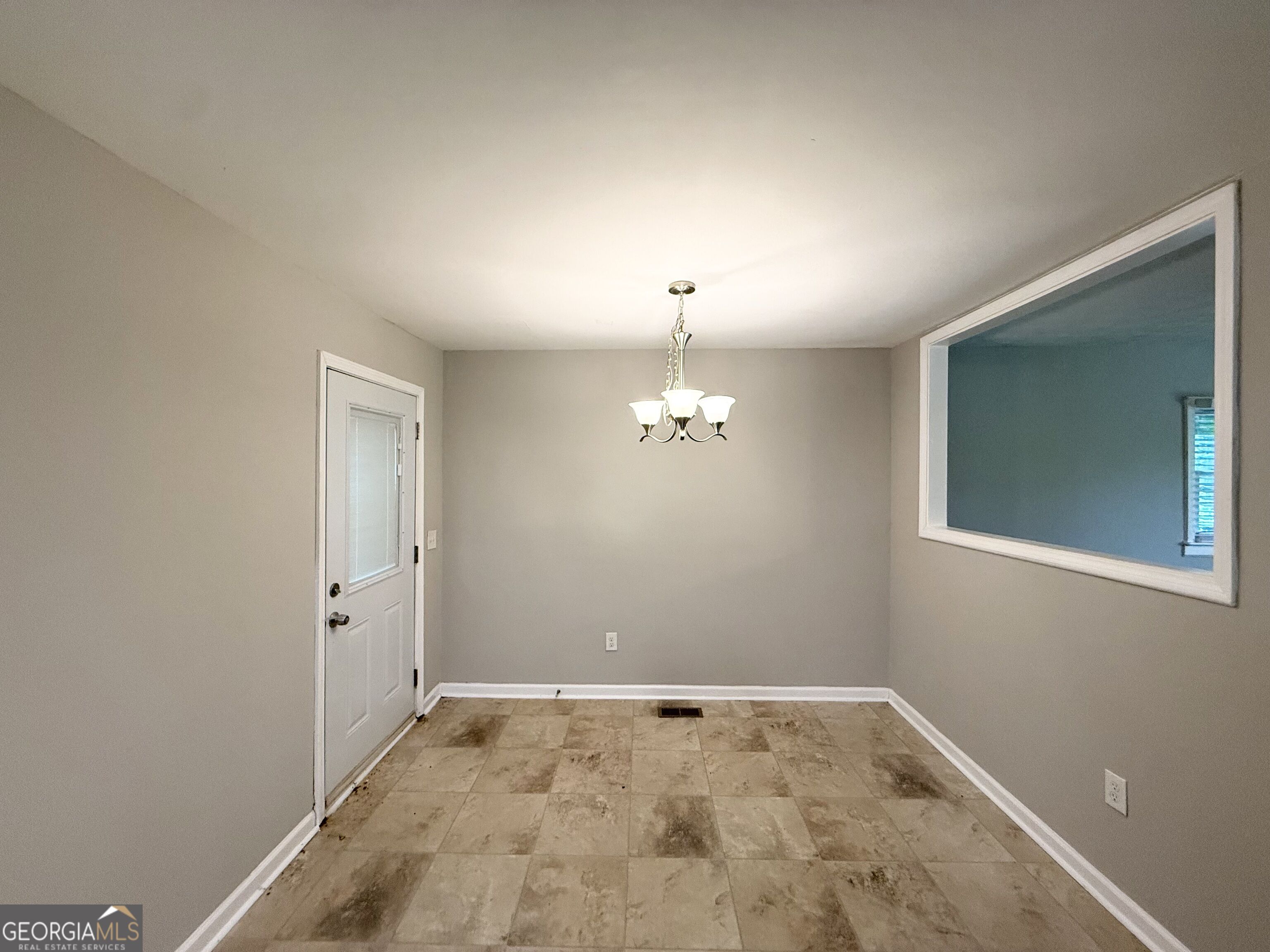 3169 Pennington Circle Sw Property Photo 4