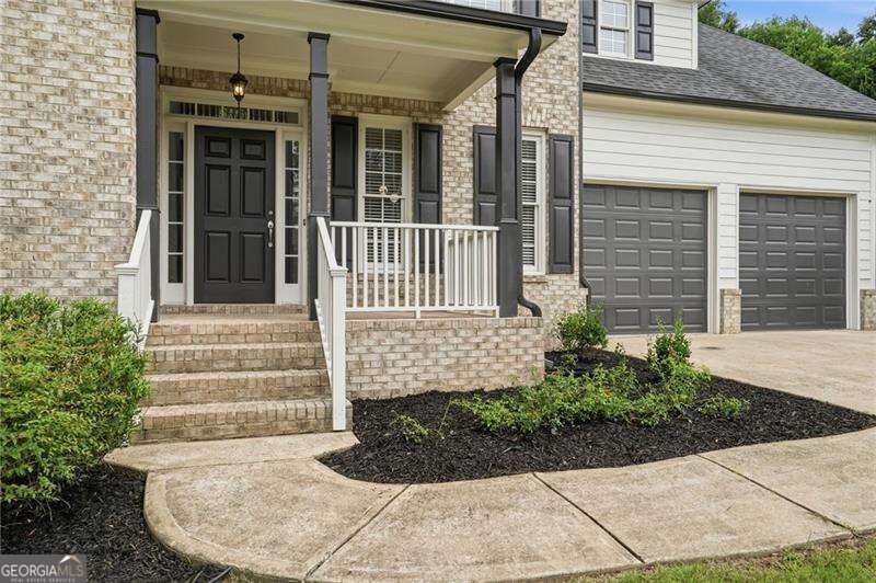 112 Adelaide Crossing Property Photo 2