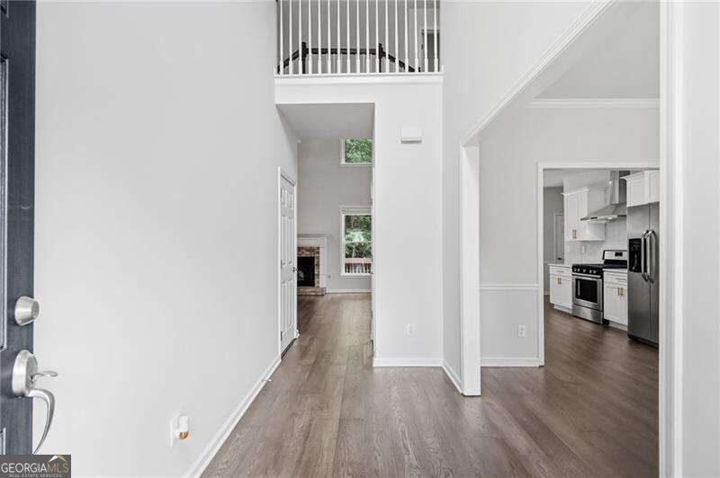 112 Adelaide Crossing Property Photo 3