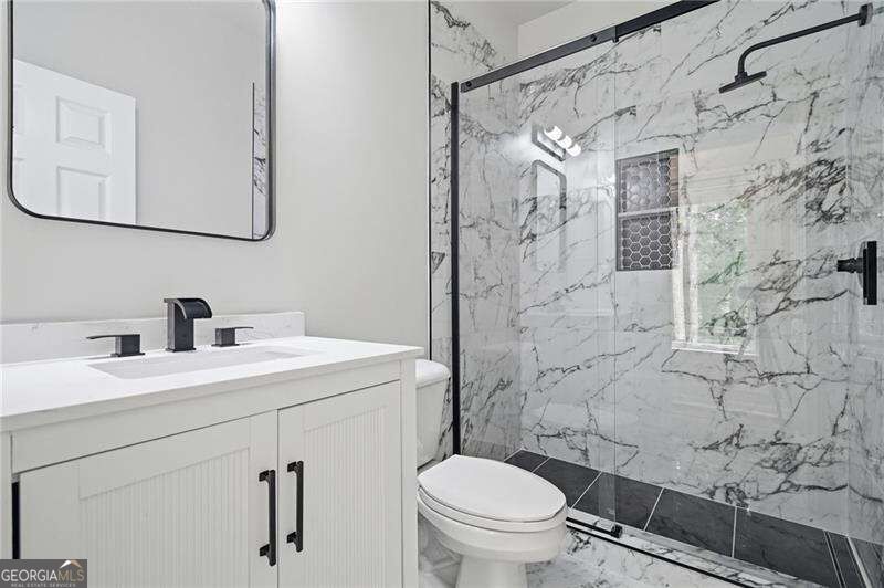 112 Adelaide Crossing Property Photo 23