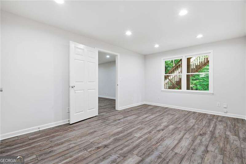 112 Adelaide Crossing Property Photo 47