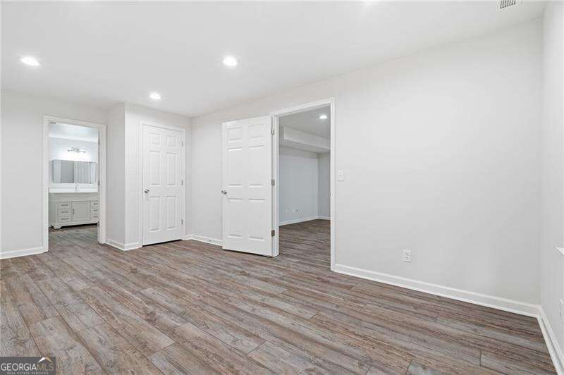 112 Adelaide Crossing Property Photo 48