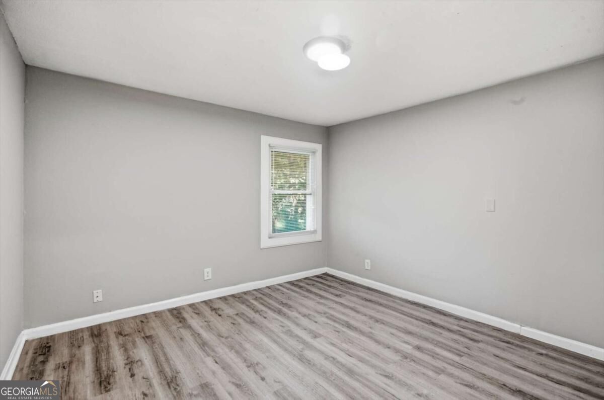 200 Meador Way Se Property Photo 11