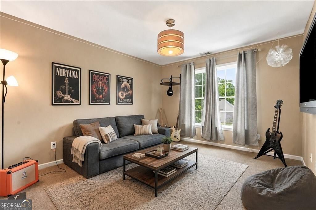 860 Valley Drive Property Photo 27
