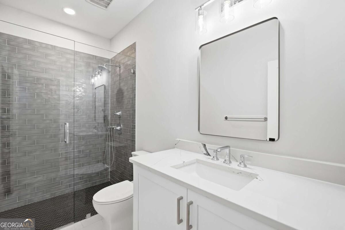 415 Westside Drive Property Photo 33