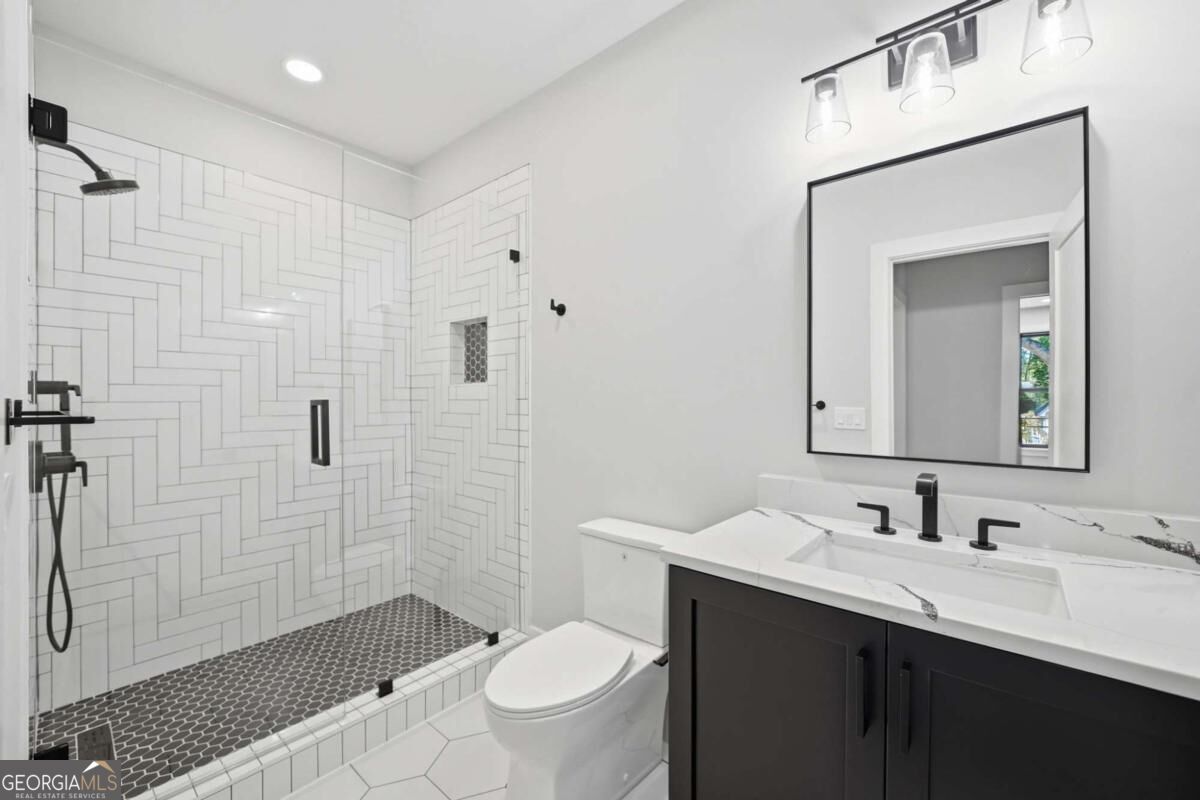 415 Westside Drive Property Photo 48