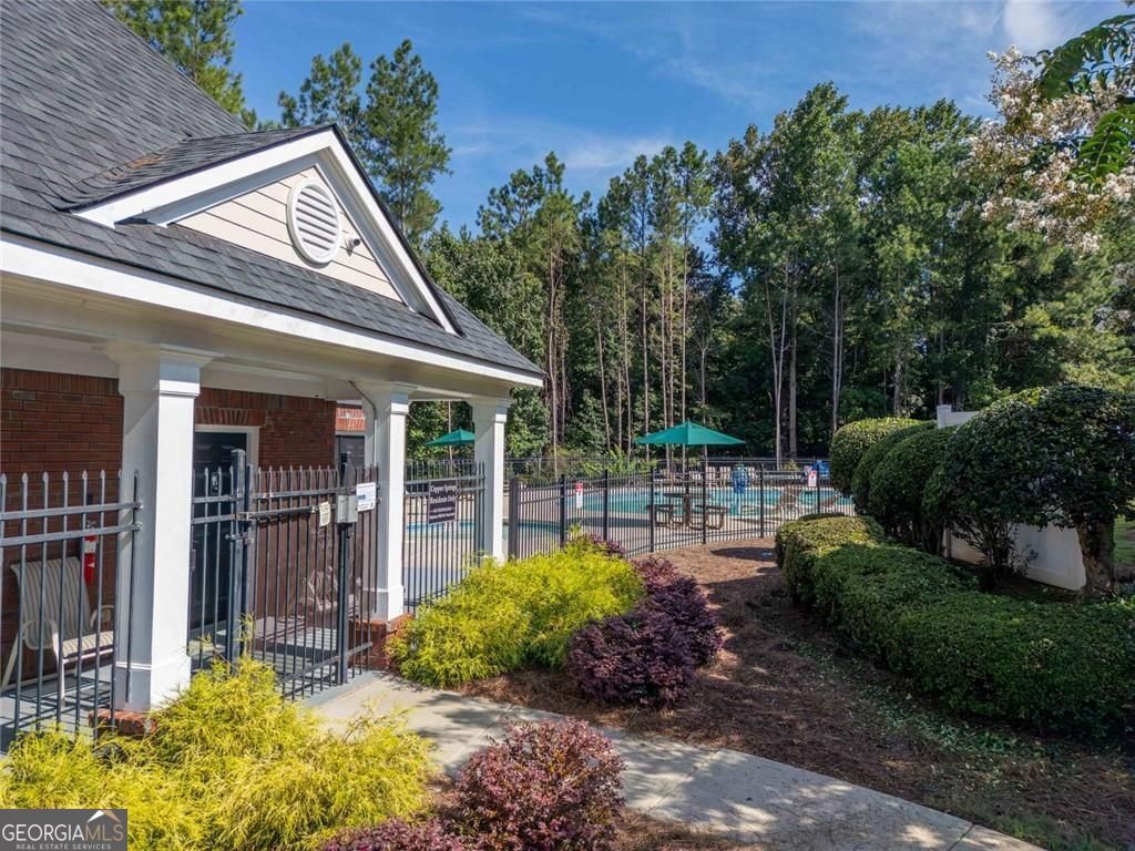 4706 Autumn Rose Trail Property Photo 39