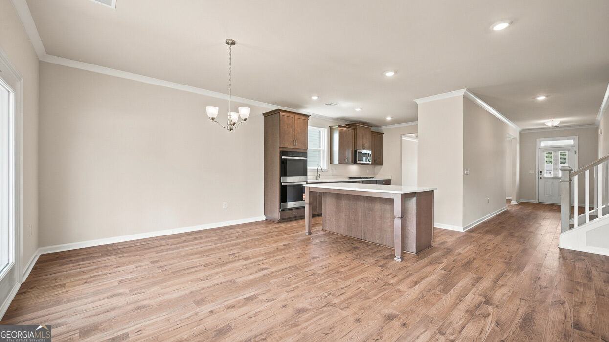 13274 Tolstoy Property Photo 8