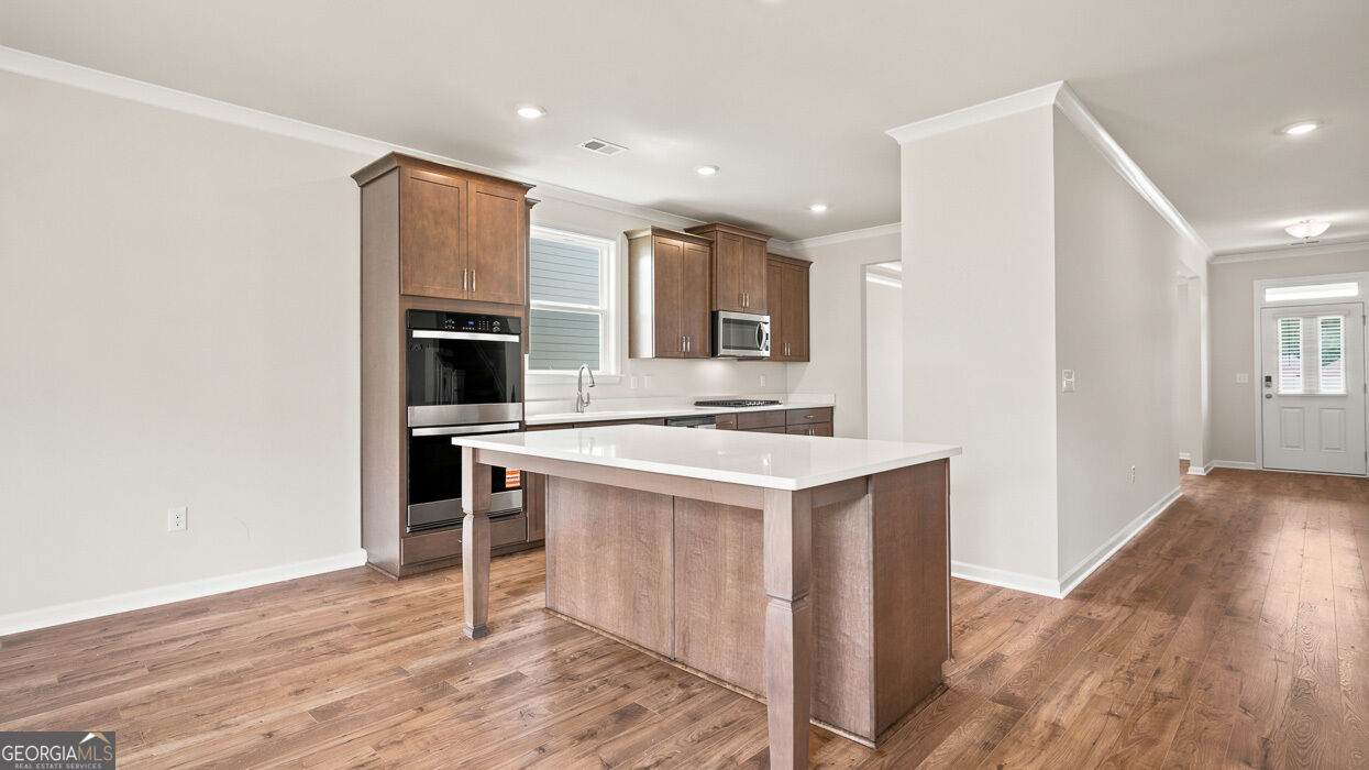 13274 Tolstoy Property Photo 9