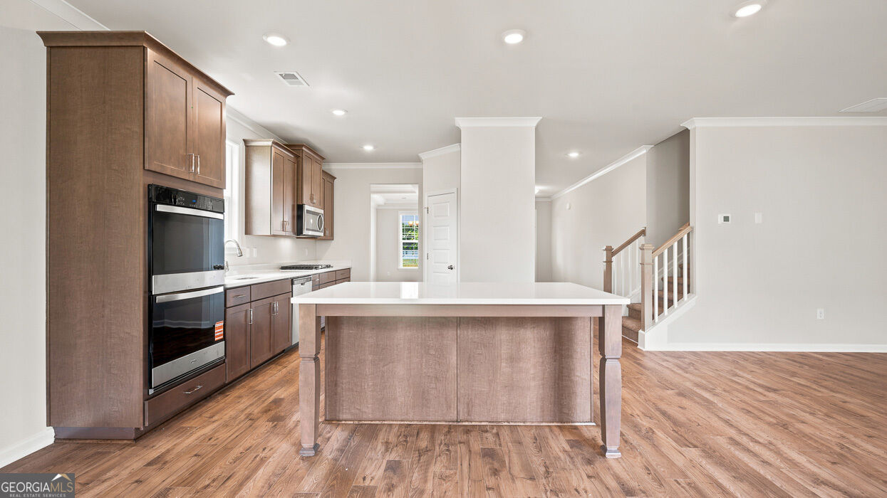 13274 Tolstoy Property Photo 11