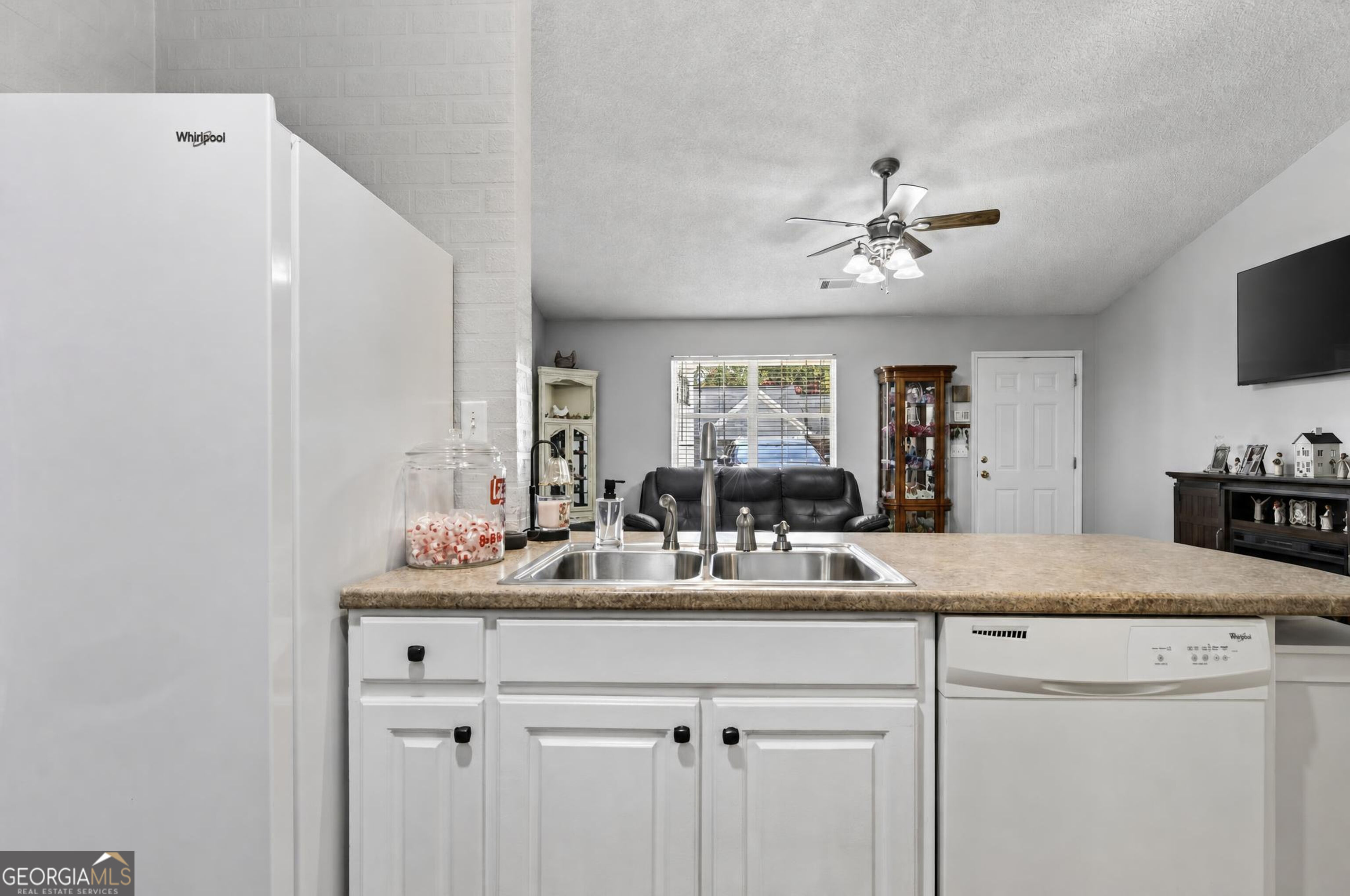 2915 Florence Drive Property Photo 10