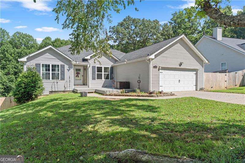 104 Legend Creek Drive Property Photo 3