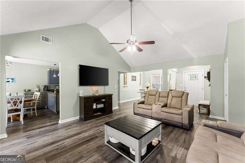 104 Legend Creek Drive Property Photo 11