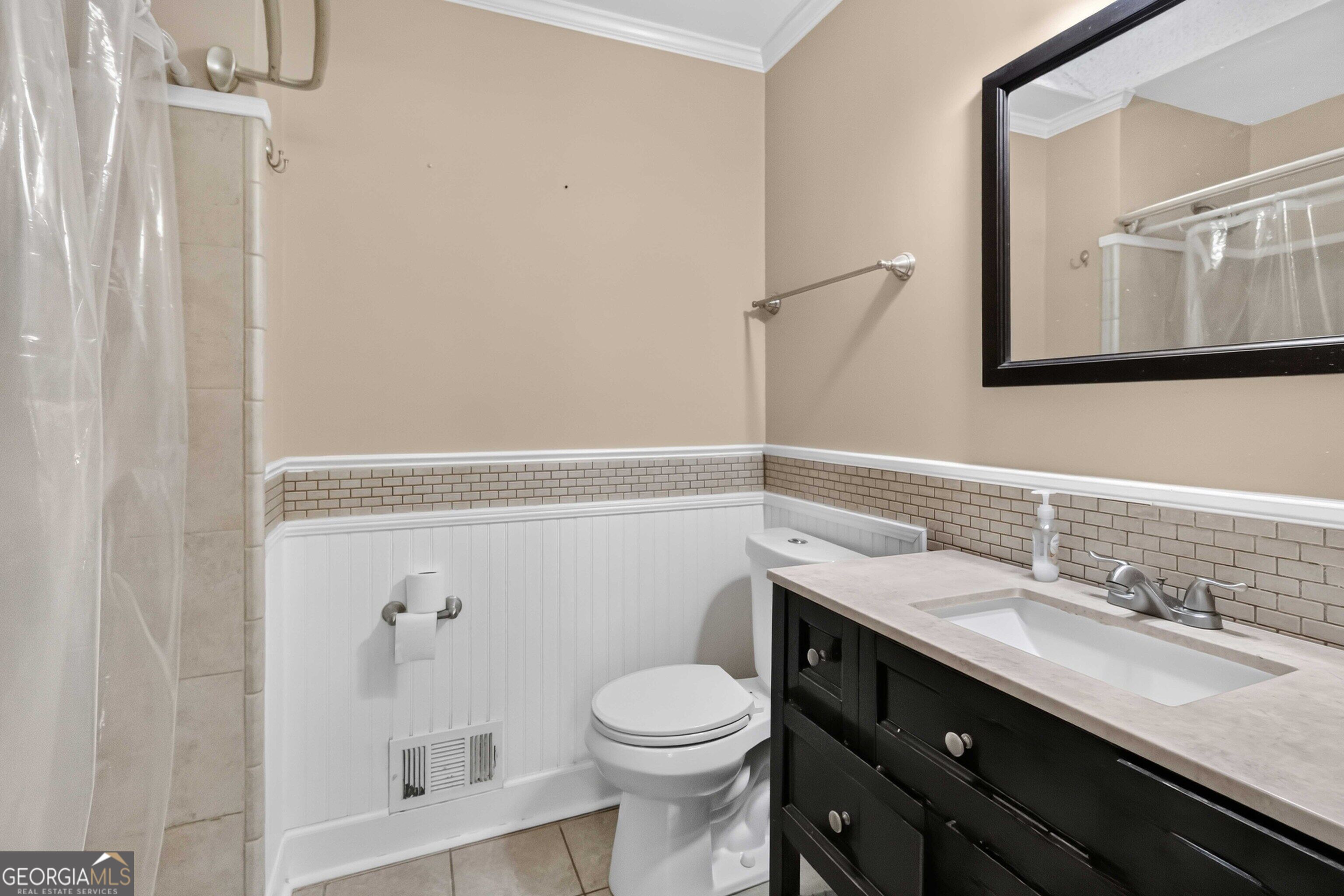 5080 Rex Road Property Photo 15