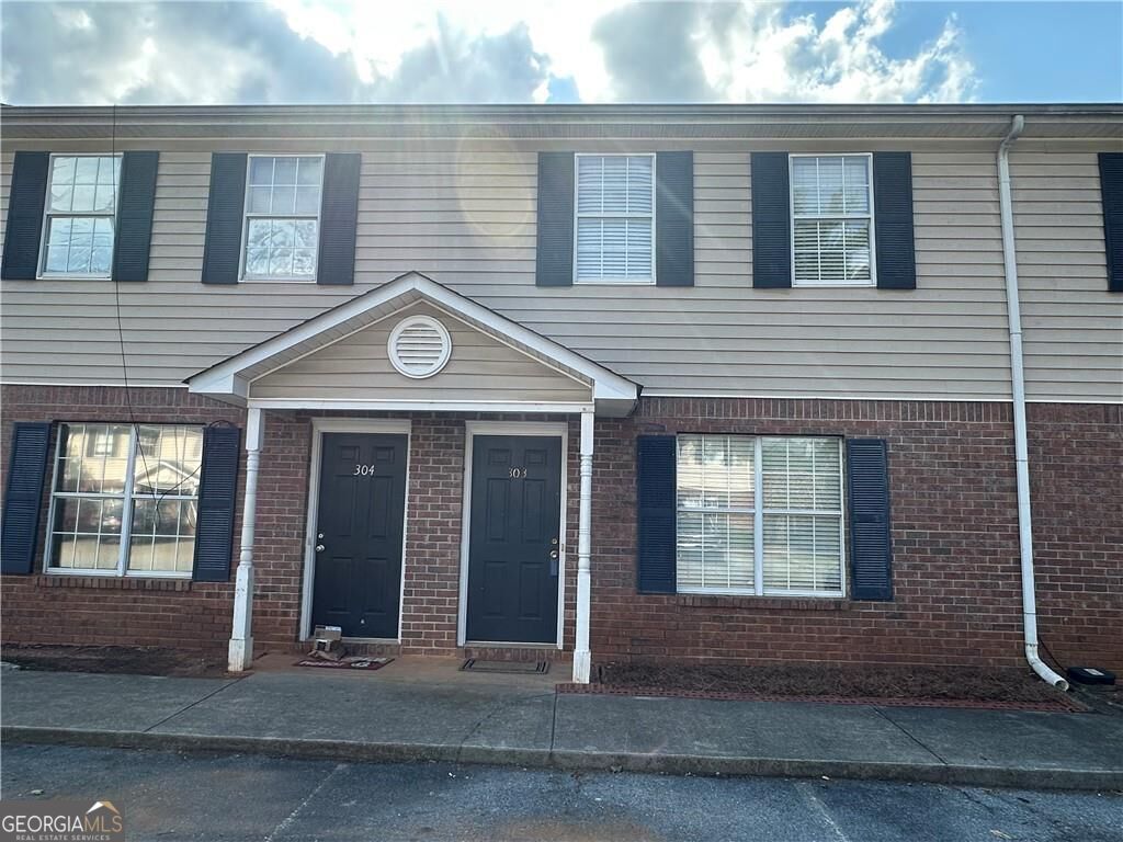 303 Iron Belt Court Property Photo 1