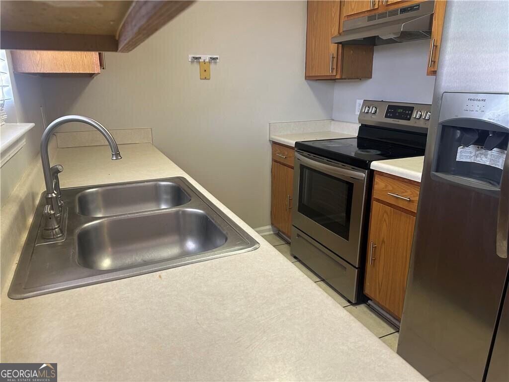 303 Iron Belt Court Property Photo 11