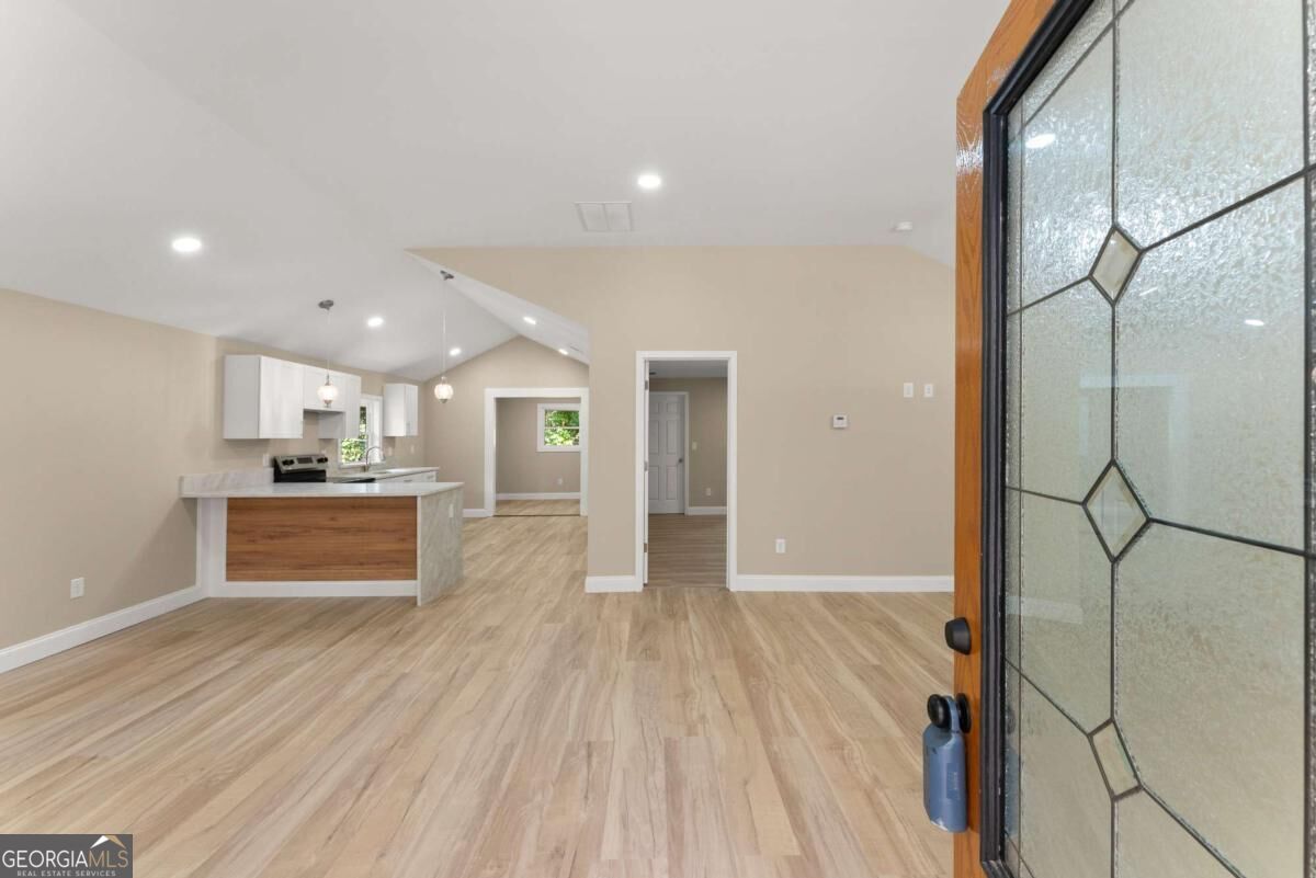 2443 Old Cornelia Highway Property Photo 10