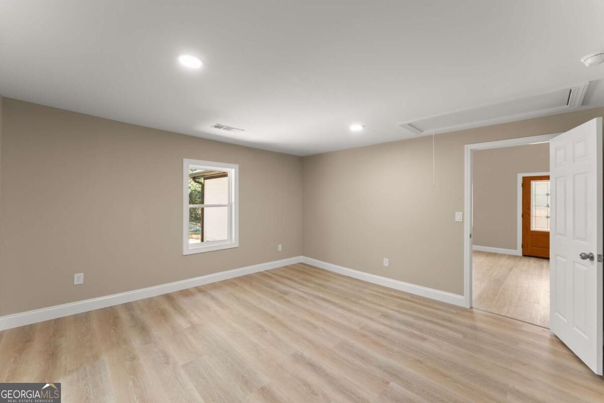2443 Old Cornelia Highway Property Photo 28