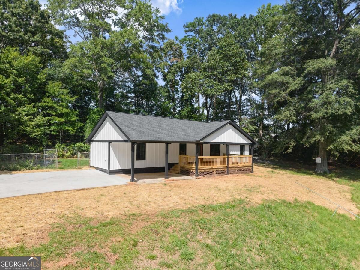 2443 Old Cornelia Highway Property Photo 36