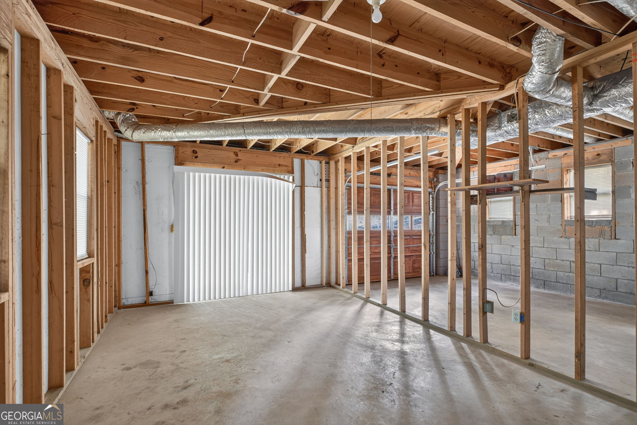 9759 Greenside Way Property Photo 17