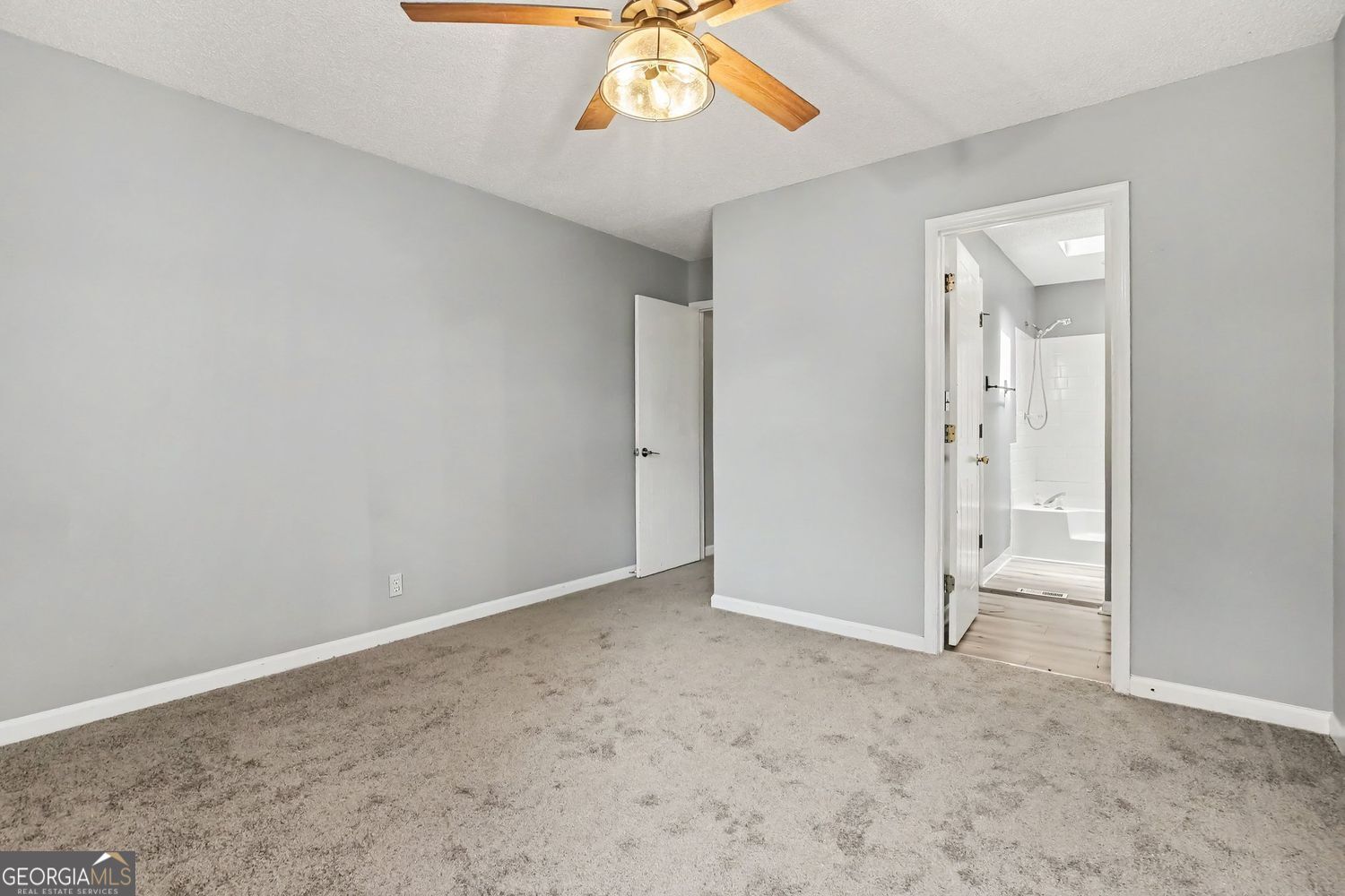 384 Lakeridge Court Property Photo 12