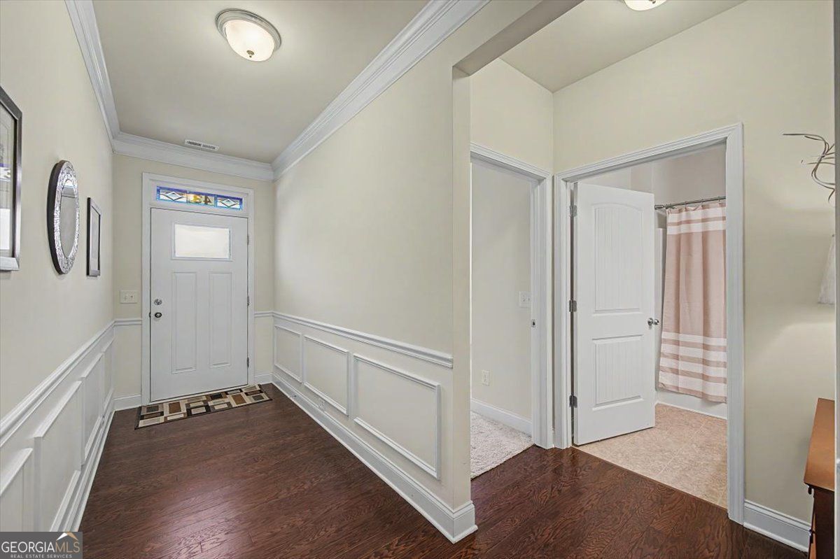 43 Stateley Oaks Drive Se Property Photo 7