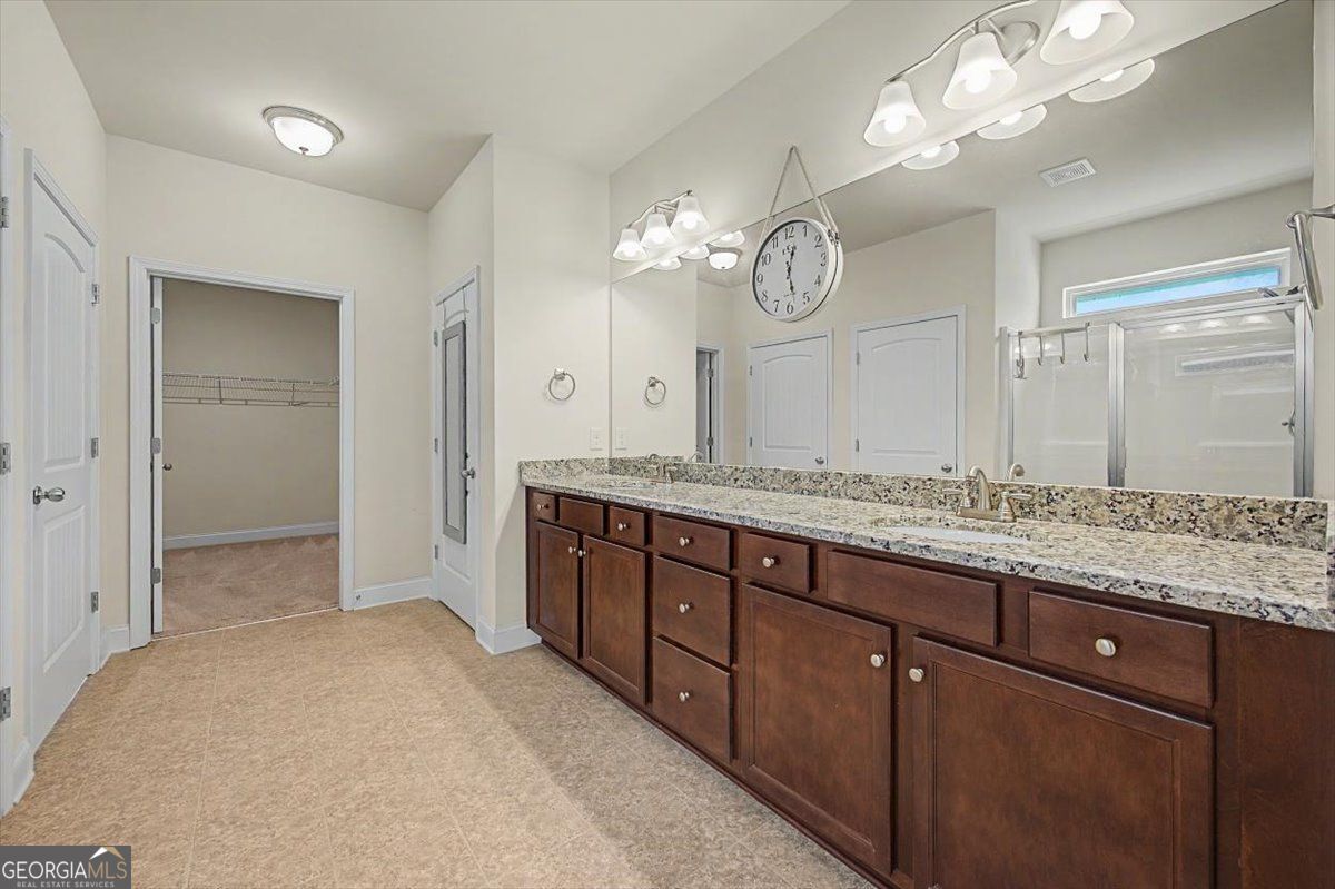 43 Stateley Oaks Drive Se Property Photo 28