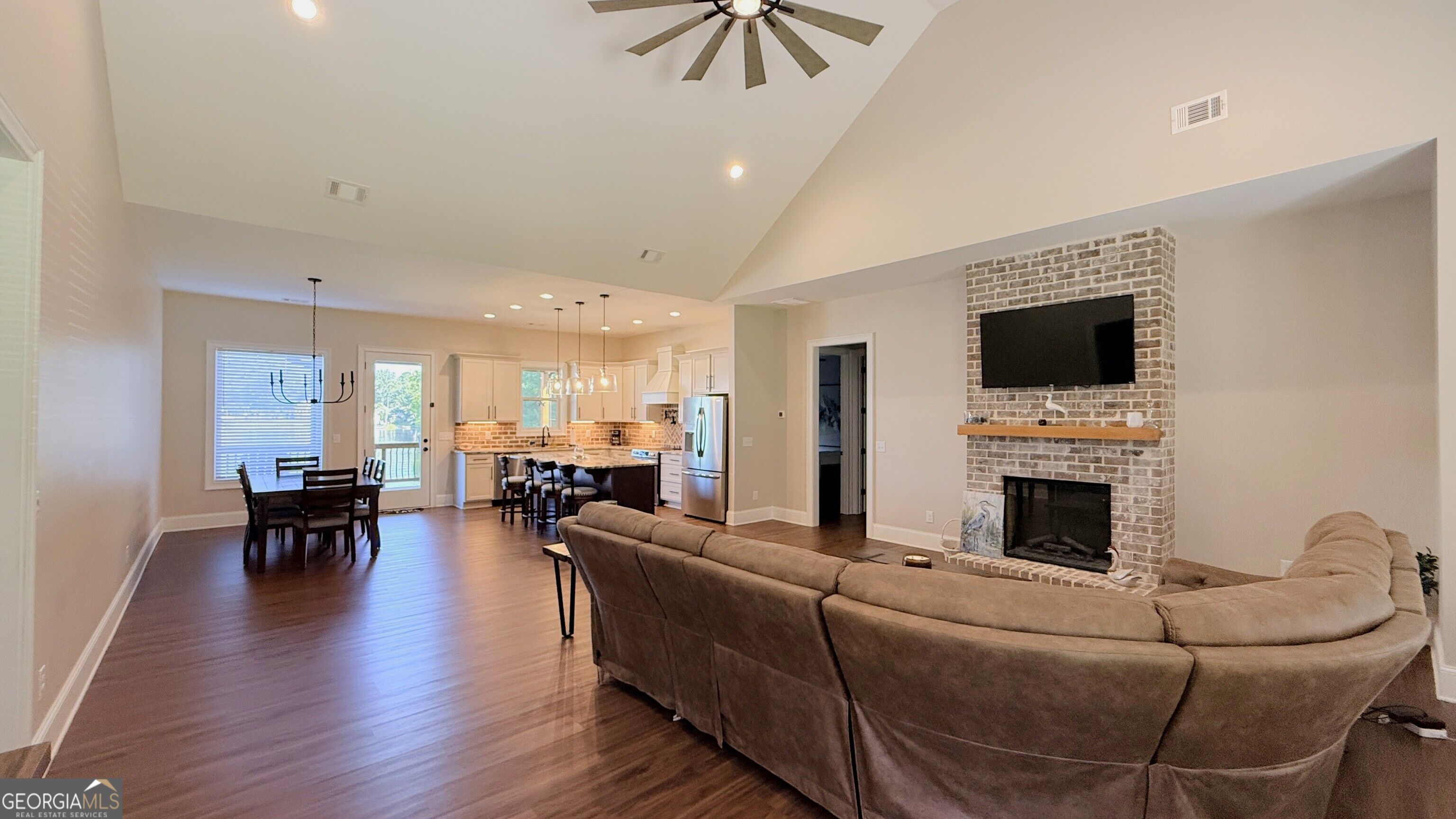 19 Paschal Street Property Photo 3