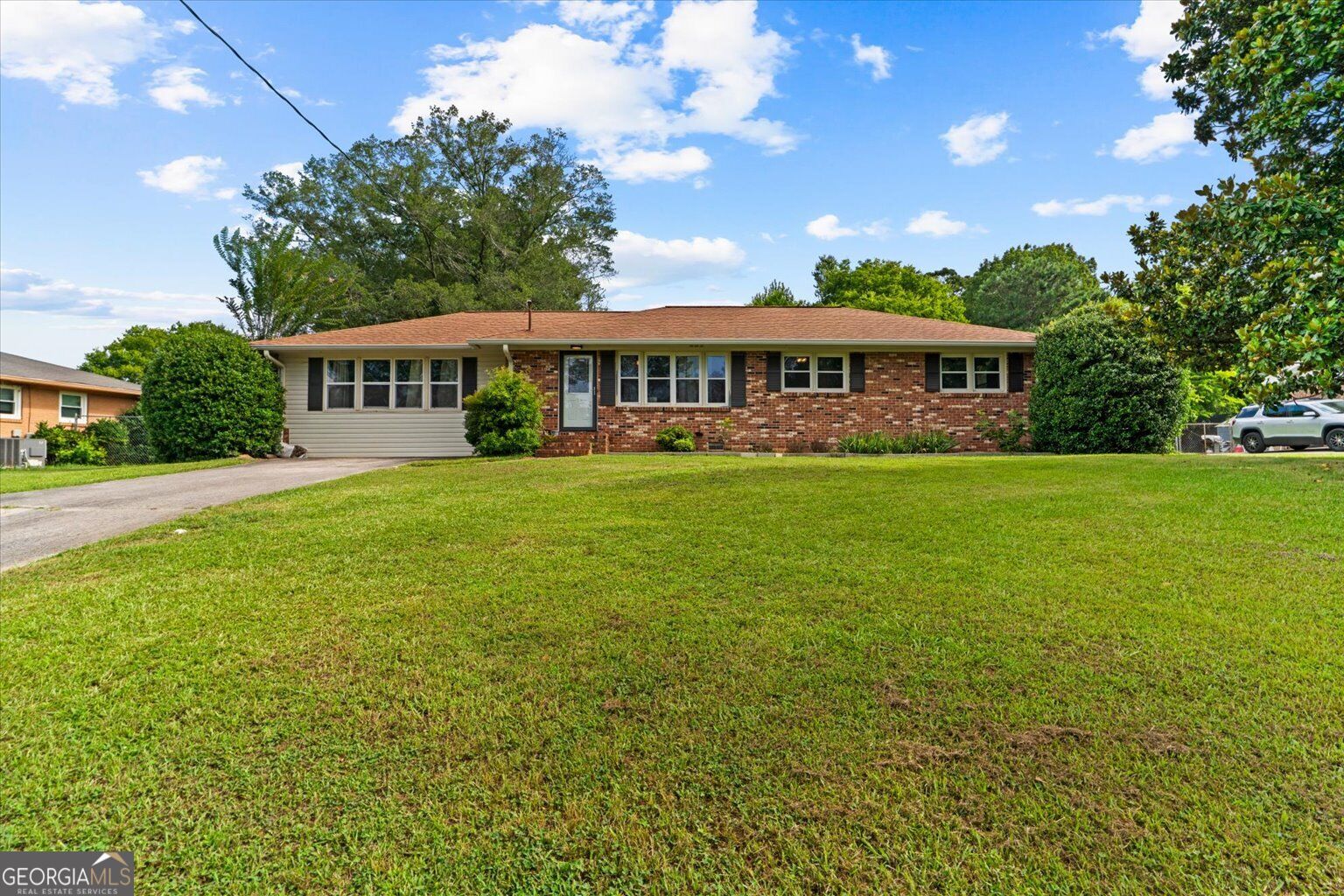 8 Cameo Drive Property Photo 3