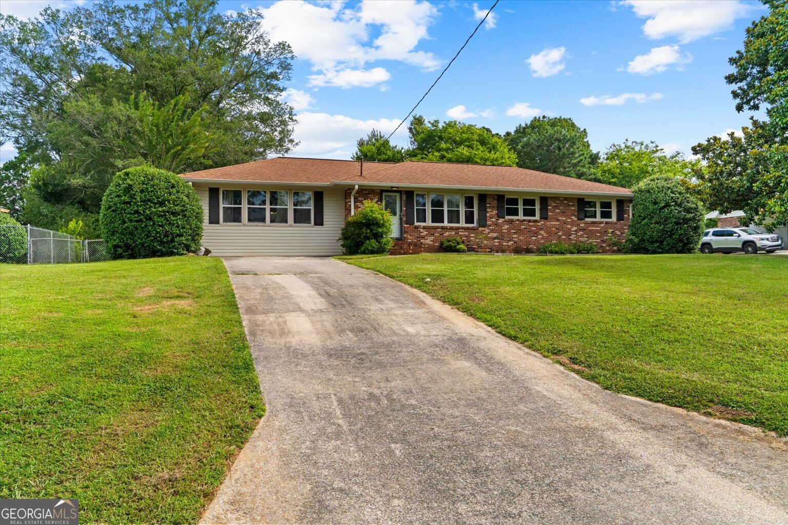 8 Cameo Drive Property Photo 4
