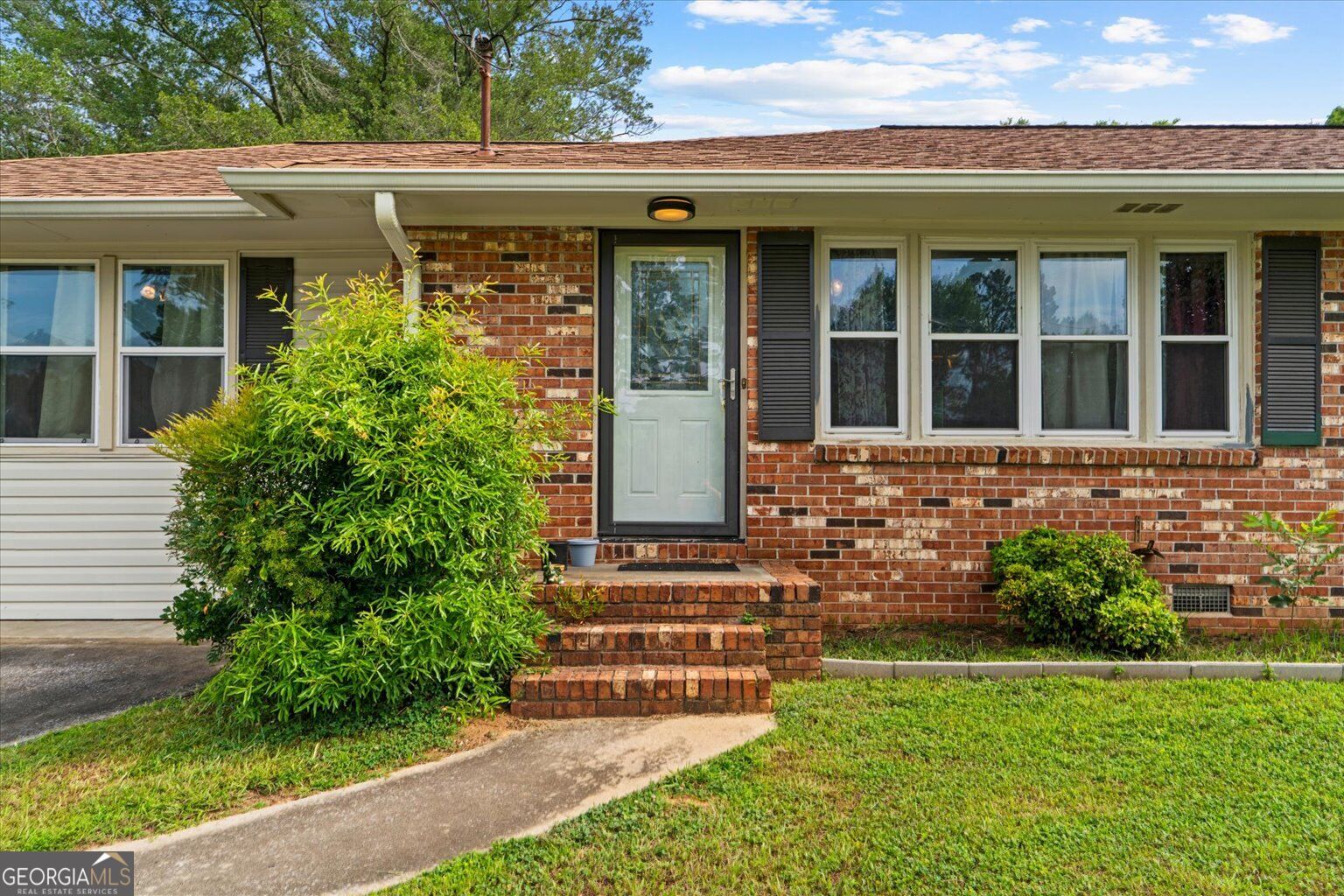 8 Cameo Drive Property Photo 5