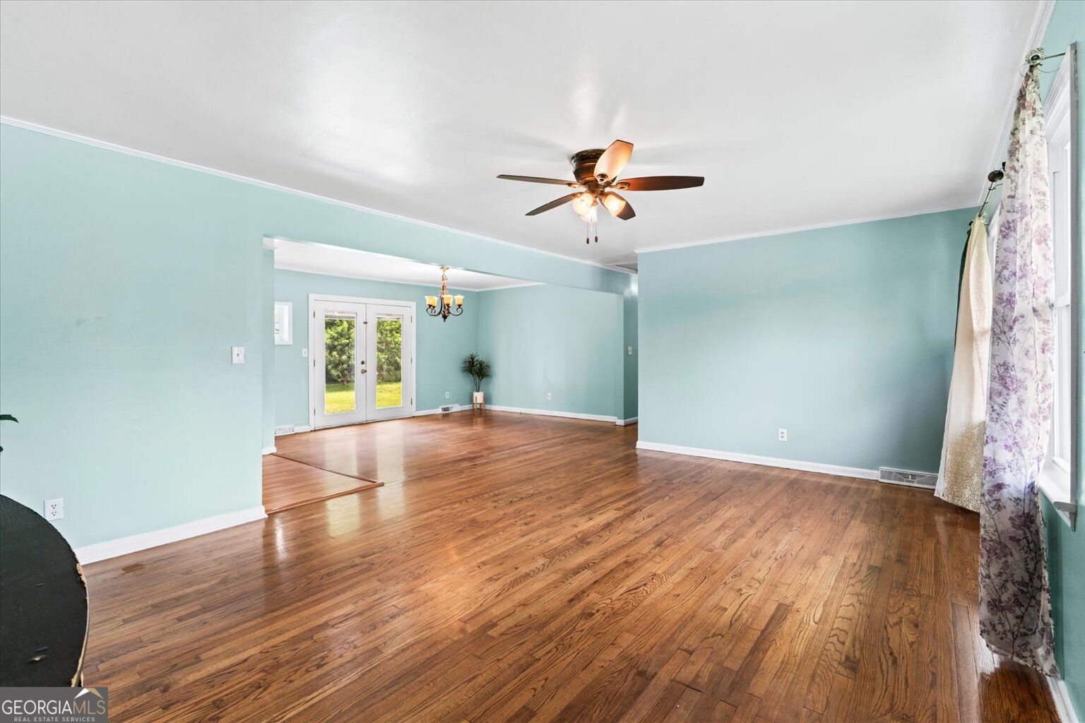 8 Cameo Drive Property Photo 7