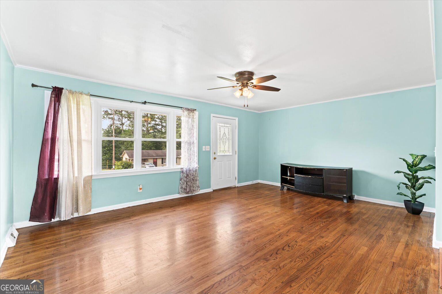 8 Cameo Drive Property Photo 9
