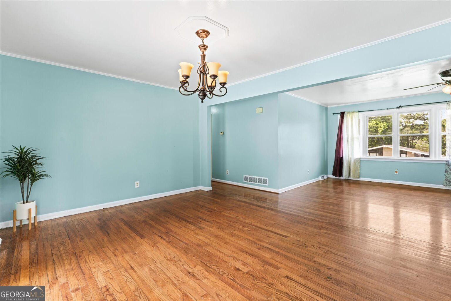 8 Cameo Drive Property Photo 13