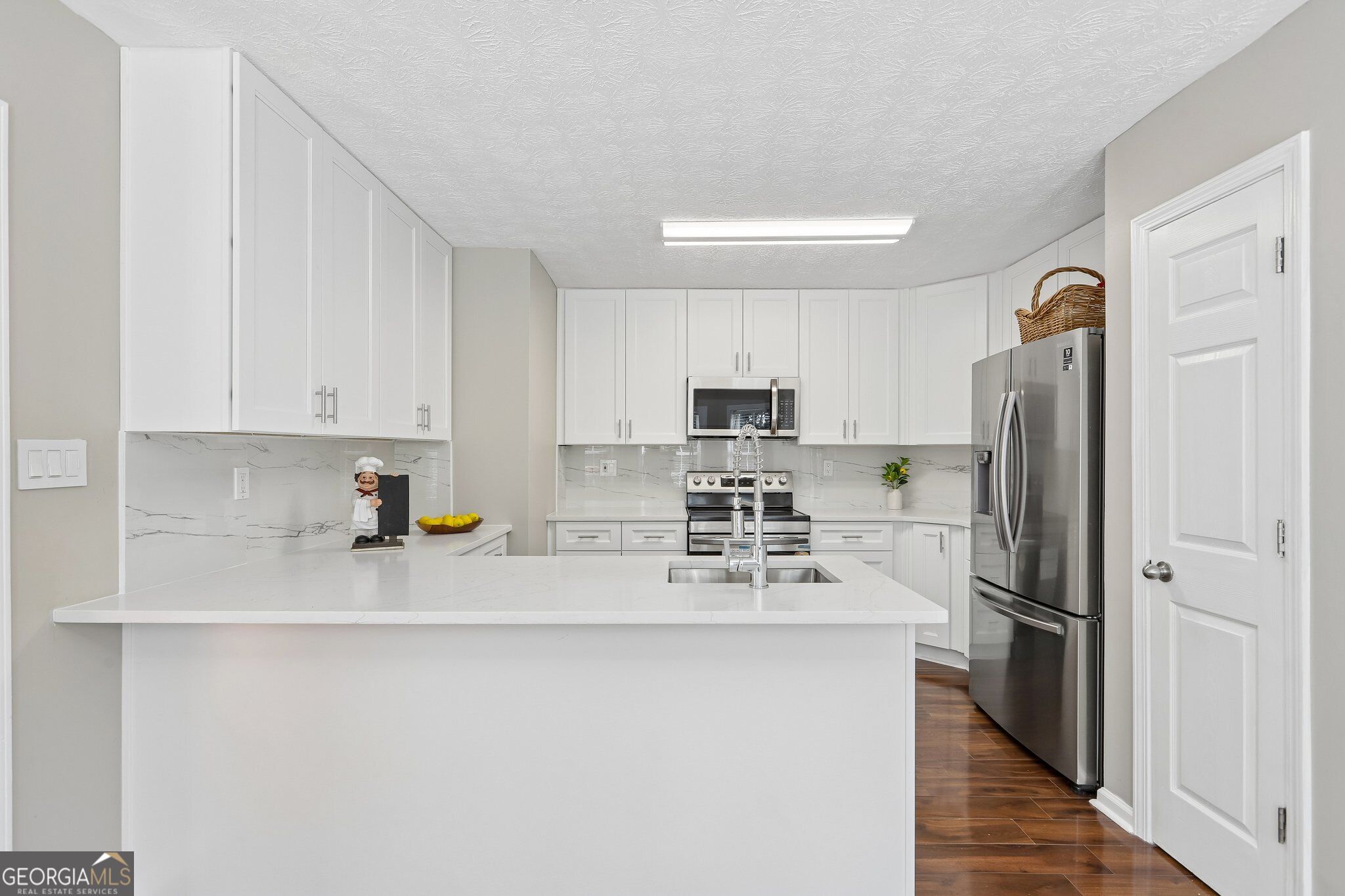 3921 Pine Gorge Court Property Photo 1