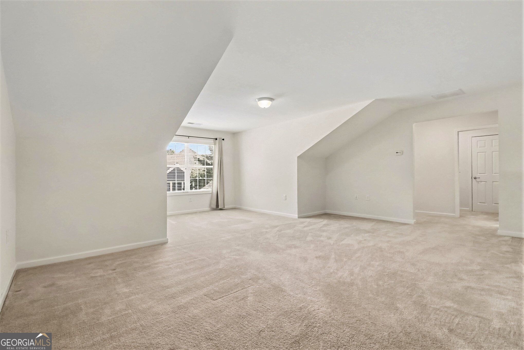 3341 Lindenridge Drive Property Photo 17