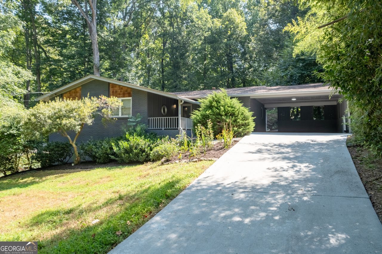 2245 Winding Woods Drive Property Photo 2