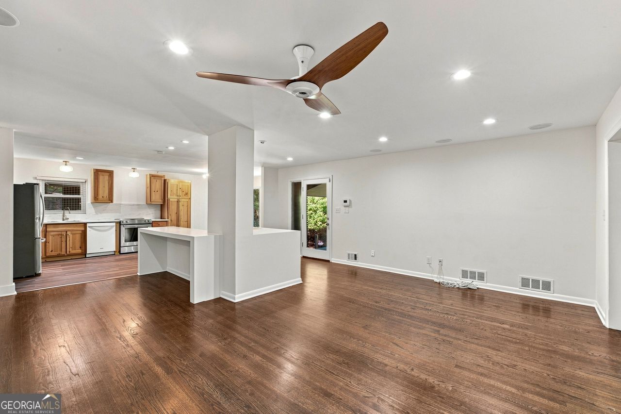 2245 Winding Woods Drive Property Photo 15