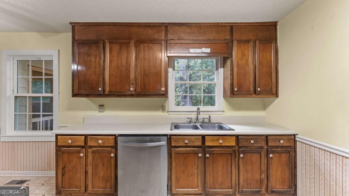 47 Gentry Court Property Photo 8