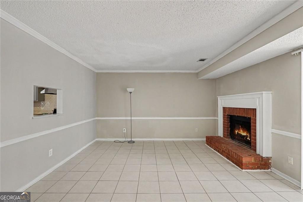 8547 Jamestown Way Property Photo 4