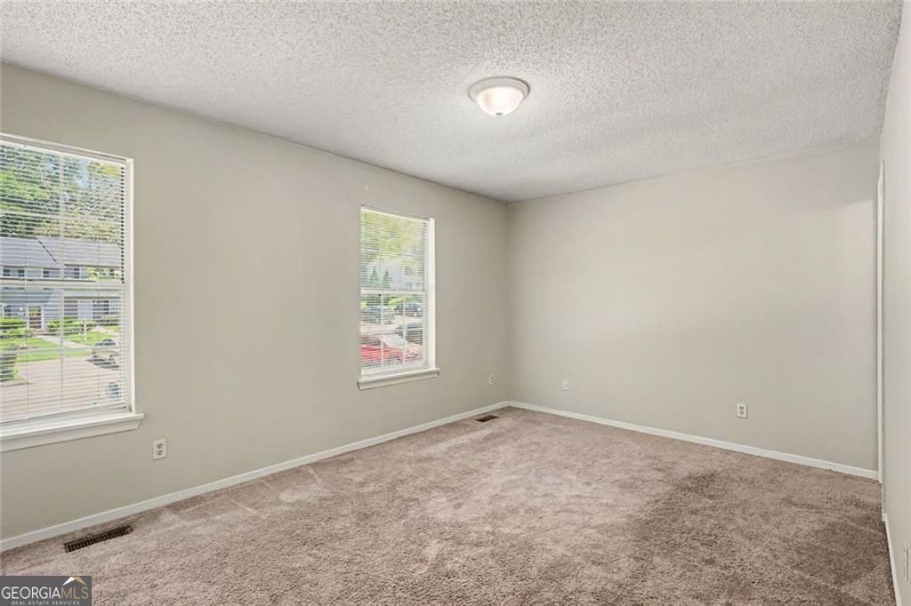 8547 Jamestown Way Property Photo 9