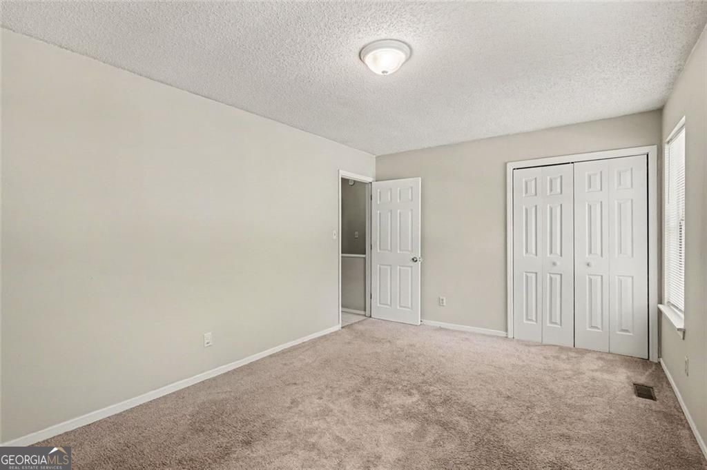 8547 Jamestown Way Property Photo 10