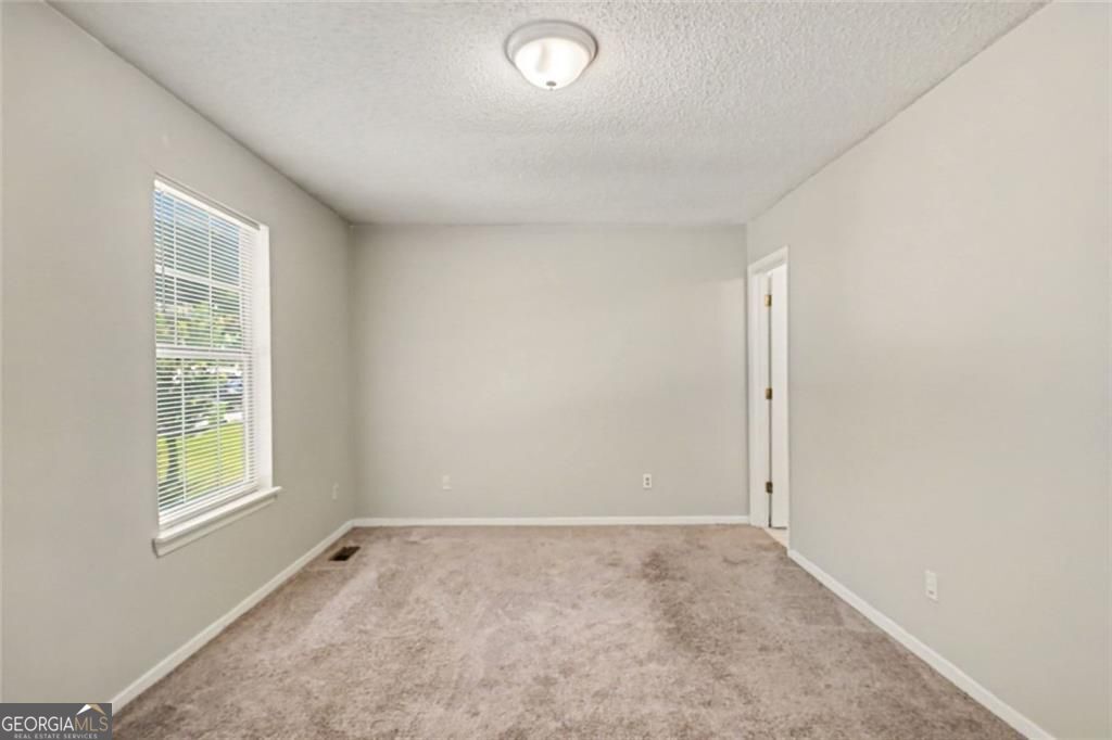 8547 Jamestown Way Property Photo 11