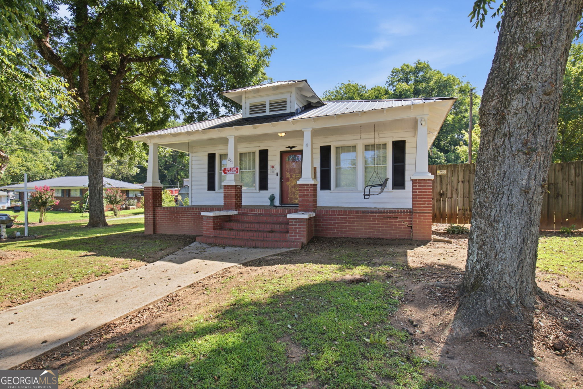 791 Park Avenue Se Property Photo 3