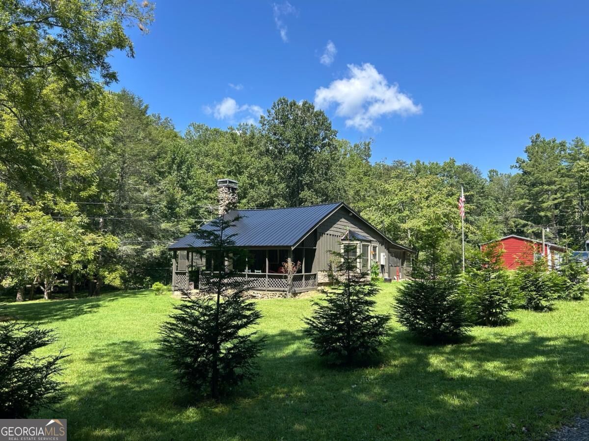 581 N Garrett Branch Road Property Photo 1