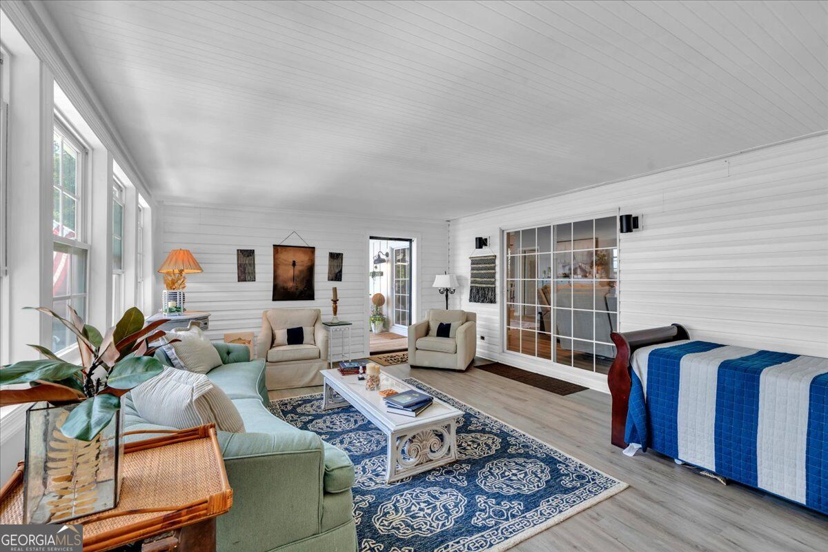 121 W Entrekin Road Property Photo 35