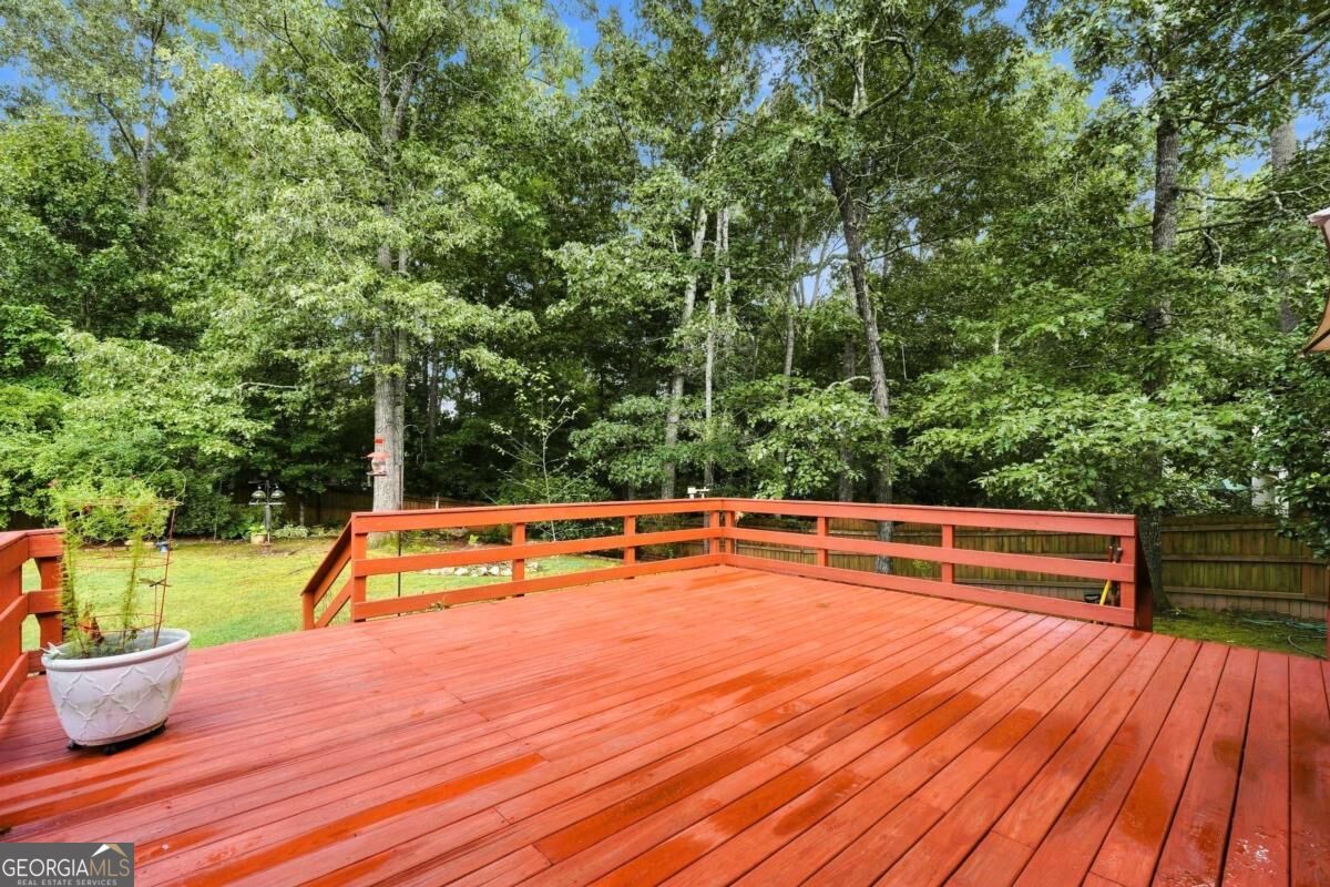 707 Bedford Trace Property Photo 32