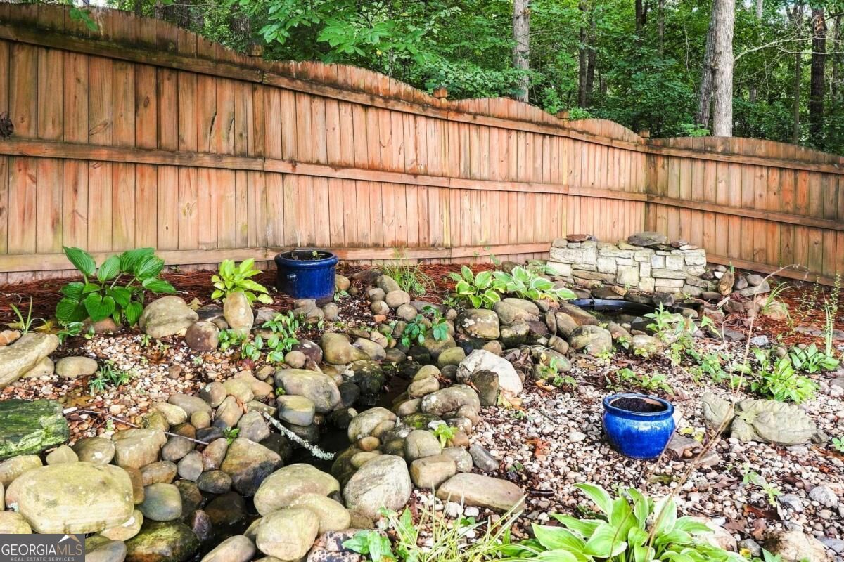 707 Bedford Trace Property Photo 37