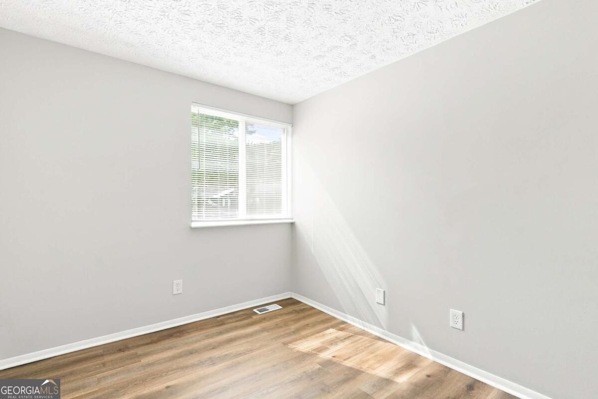 2078 Kimber Trail Property Photo 8