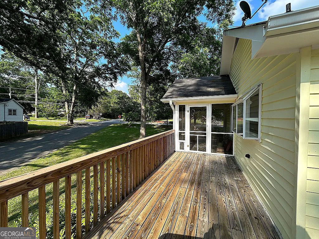 906 Mclaurin Street Property Photo 16